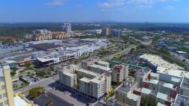 Luchtfoto drone onthullen Dadeland Mall, Miami — Stockvideo