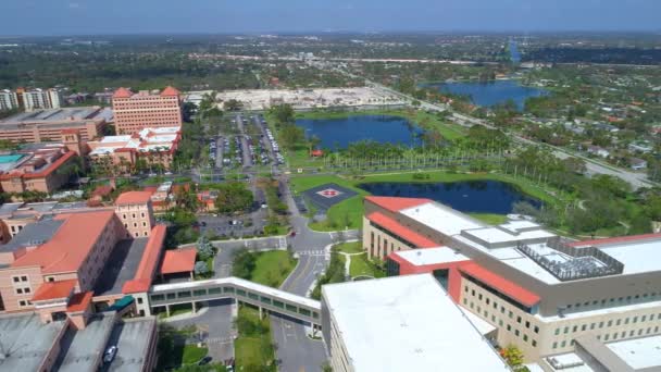 Vuelo aéreo Baptist Hospital Miami 4k — Vídeo de stock