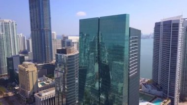 Espirito Santo Plaza Brickell Avenue üzerinde