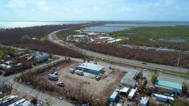 Amerikai Vöröskereszt beállítása a Florida Keys utóhatásaként hurrikán Irma — Stock videók