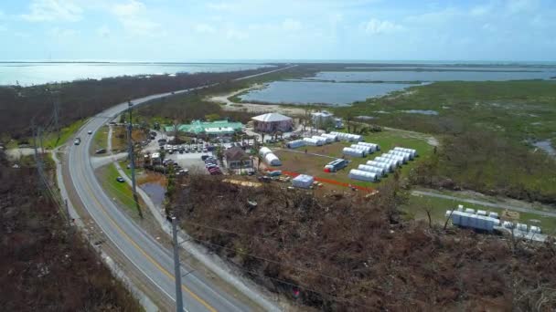 Instalação da Cruz Vermelha Americana nas Chaves da Flórida após o furacão Irma — Vídeo de Stock