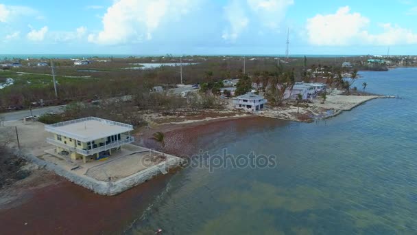 Florida Keys huizen verricht door orkaan Irma — Stockvideo