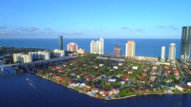 Golden Shores ve William Lehman Causeway Sunny Isles