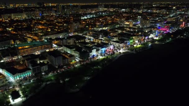 Noite estabelecendo tiro Miami Beach — Vídeo de Stock