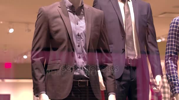 Mens suits on mannequins at the mall — Stock Video