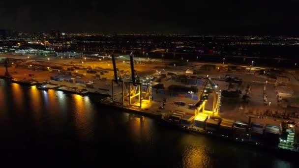 Port Miami bei Nacht — Stockvideo