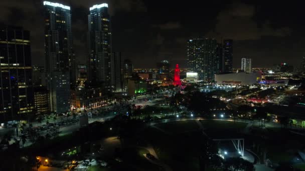 Downtown Miami bekijken — Stockvideo