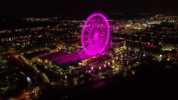 Pembe Orlando göz dönme dolap geceleri — Stok video