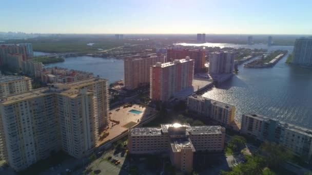 Aerial establishing footage Sunny Isles Winston Towers FL USA — Stock Video