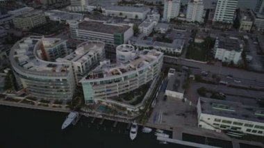Modern mimarlık Miami Beach birdseye görünümü 4k