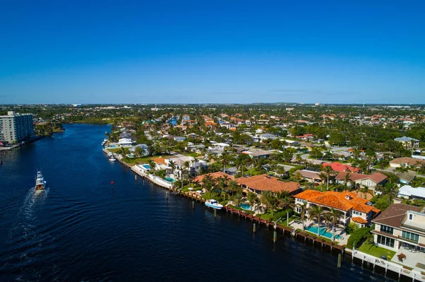 Aerial image of luxury homes in Hillsboro Florida — Stock Photo, Image
