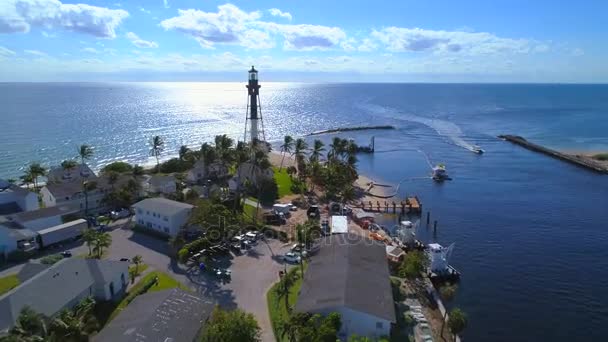 Aerial shot of Hillsboro Lighthouse — Stock Video