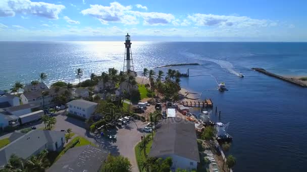 Foto udara dari Hillsboro Lighthouse — Stok Video