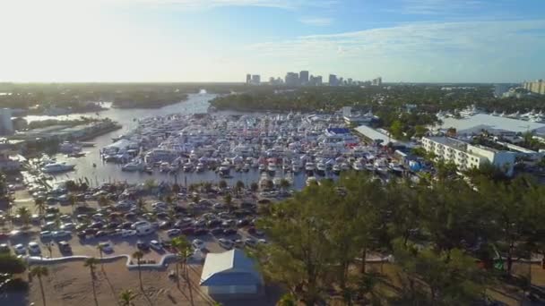 Exposición internacional de barcos en Fort Lauderdale — Vídeo de stock