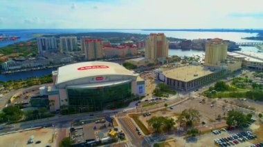  Amalie Arena stadyumu Tampa