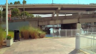 Hareket video Tampa Riverwalk Florida 4k