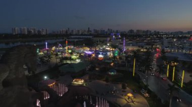 Hava gece dron görüntüleri gençlik Fuarı Broward County 4k
