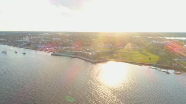 Luchtfoto Video Fort Verlicht Door Een Zonsondergang Schemering — Stockvideo