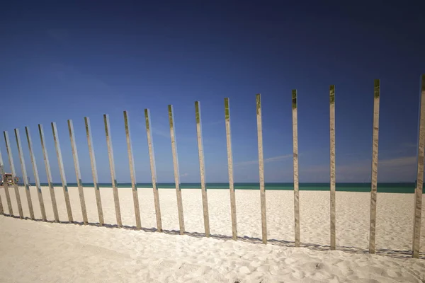 Varas Metal Areia Miami Beach Arte Basileia — Fotografia de Stock