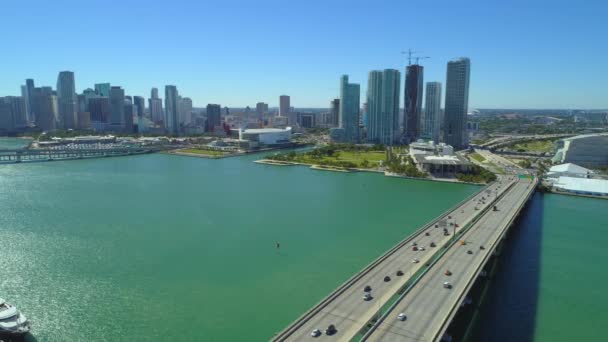 空中股票镜头市中心迈阿密 24P — 图库视频影像