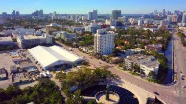 Robot görüntüleri Miami Beach art basel 2017 4 k