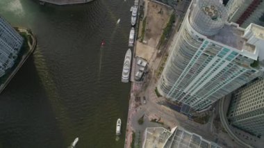 Hava dron Brickell noktası Miami River 4 k vurdu