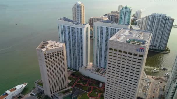 Luchtfoto Downtown Miami River Bayfront Scène Drone — Stockvideo