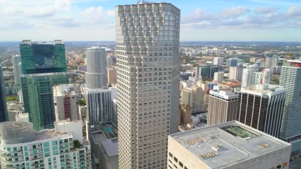 Antenowe Drone Wideo Południowo Wschodniej Financial Center Buidling Downtown Miami — Wideo stockowe