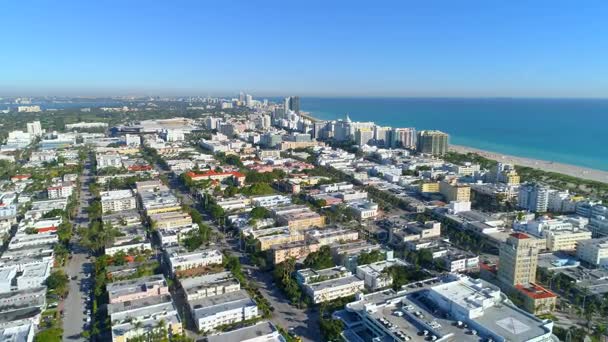 Luchtfoto Vliegen Boven Kust Atlantische Oceaan Van Miami Beach — Stockvideo