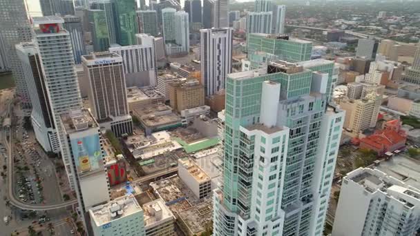 空中射击 Vizcayne 塔市中心迈阿密4K — 图库视频影像