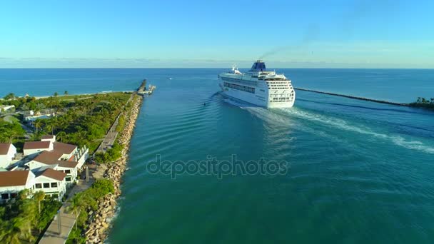 Aerial Video Den Norska Sky Avgår Port Miami 24P — Stockvideo