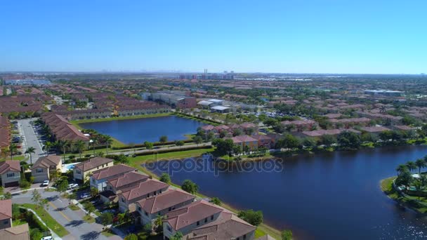 Aerial Video Residential Neighborhood School Doral Florida Usa — Stock Video