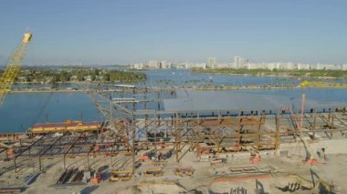 Endüstriyel yapı çerçeve Port Miami vinç 4k 24p