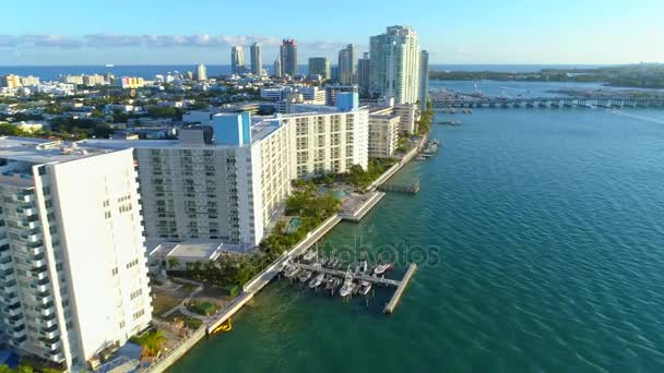 Obytné Nábřeží Nemovitostí Miami Beach Střílel Letecké Drony — Stock video