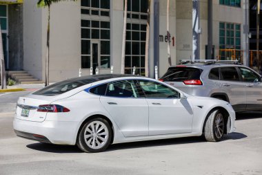 Tesla Model 6 60 d tüm çark sürücü elektrikli otomobil