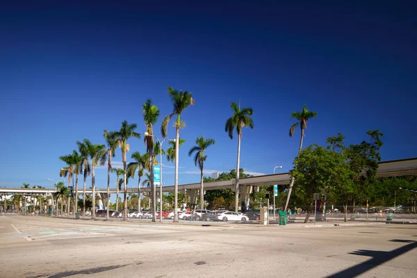 Stock image Downtown Miami at Biscayne Boulevard and Flagler Str — Stock Photo, Image