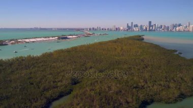 Hava manzara görüntüleri Florida Rickenbacker geçidi Brickell