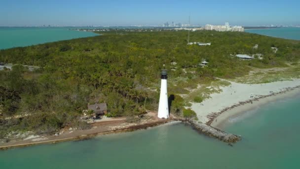 Aerial Drone Shot Florida Lighthouse 24P — Stock Video