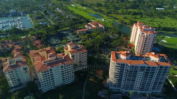 空中视频米兰锡耶纳维罗纳豪华住宅公寓卡特勒迪湾佛罗里达州 — 图库视频影像