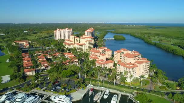 Verona Deering Bay Condo Imágenes Aéreas Aviones Tripulados — Vídeo de stock