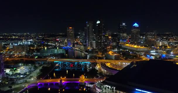 Aerial Påskyndas Footage Downtown Tampa Natten — Stockvideo