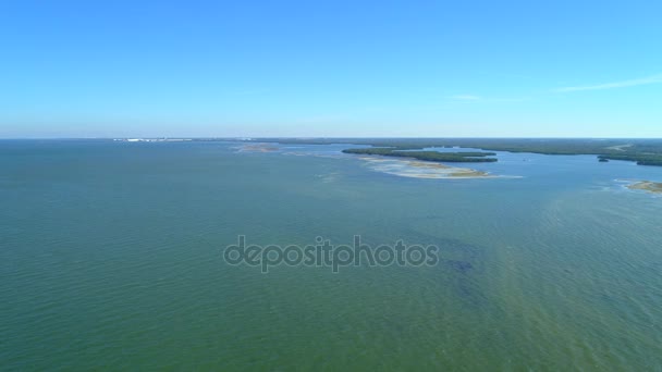 Aerial Video Grunt Vatten Tampa Bay Florida — Stockvideo