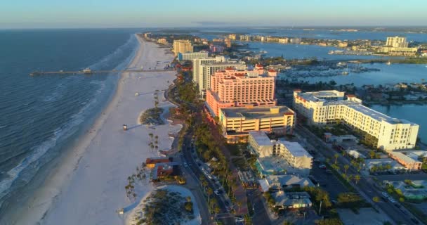 Lotnicze Wideo Zachód Słońca Plaża Clearwater Pier — Wideo stockowe