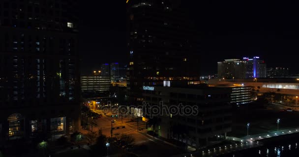 Vídeo Aéreo Tampa Riverwalk Por Noche Luces Ciudad — Vídeos de Stock