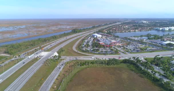 Letecká Hukot Video Sawgrass Kartu Obchodní Zastoupení Automobil Ford — Stock video