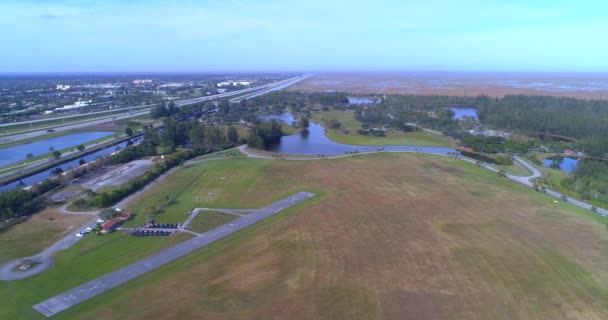 Lotnicze Wideo Markham Park Sunrise Florydzie Pilota Air Pola — Wideo stockowe