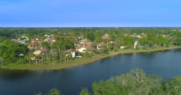 Casas Sobrevuelo Aéreo Bajo Weston Florida Barrio Residencial — Vídeos de Stock