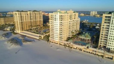 Hava üstgeçidin beachfront condominiums Clearwater Florida