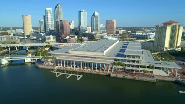 Filmagem Aérea Que Estabelece Tiro Tampa Convention Center Imagens Estoque — Vídeo de Stock