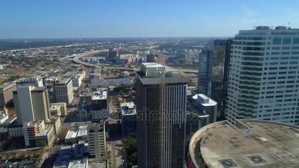 Воздушное Сообщение Bbnt Bank Downtown Tampa — стоковое видео